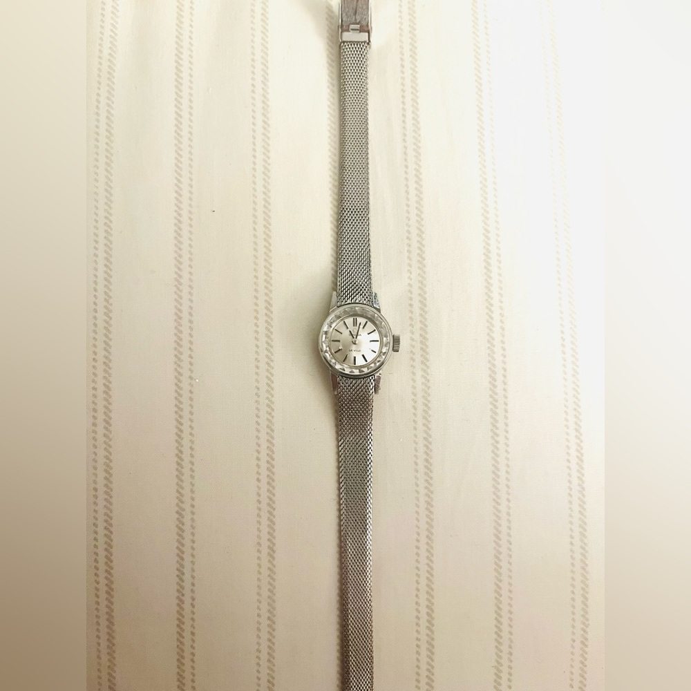 Vintage Omega De Ville women’s self winding watch.